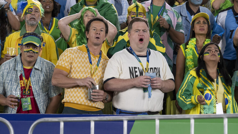 ‘Balls Up’ Review: Mark Wahlberg in Raunchy Peter Farrelly Comedy ‘Balls Up’ Review: Mark Wahlberg in Raunchy Peter Farrelly Comedy