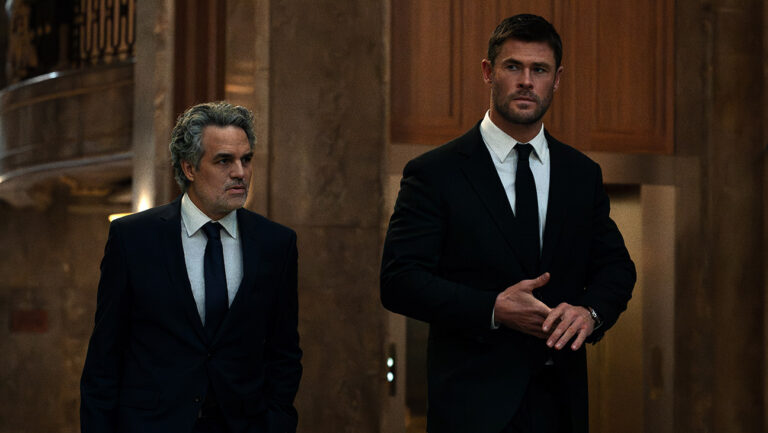 ‘Crime 101’ Review: Chris Hemsworth & Halle Berry in Glossy Thriller ‘Crime 101’ Review: Chris Hemsworth & Halle Berry in Glossy Thriller
