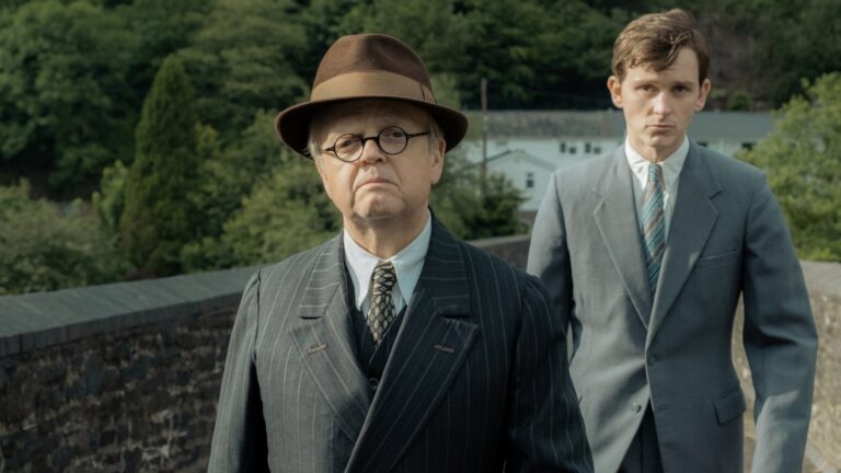 ‘Mr. Burton’ Review: Harry Lawtey, Toby Jones in Richard Burton Biopic