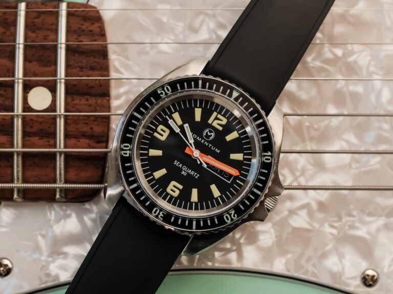 Momentum Sea Quartz 30 Review: An Affordable Dive Watch With Hollywood Roots
