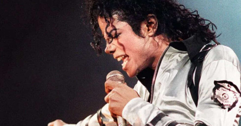 Michael Jackson Ranks As The #1 Artist in The World on Streaming, 17 Years After His Death