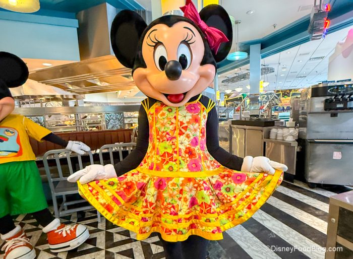 REVIEW: Disney Characters (!!!) Are HIDING at an Underrated Hollywood Studios Restaurant REVIEW: Disney Characters (!!!) Are HIDING at an Underrated Hollywood Studios Restaurant