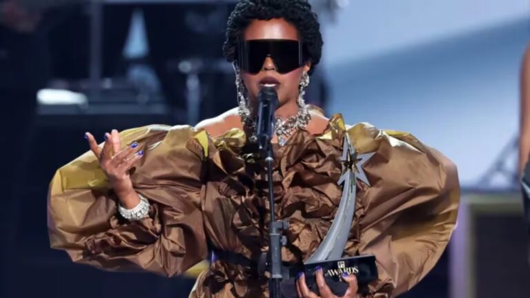 Lauryn Hill Gets Emotional After Receiving Living Legend Icon Award At BET Awards | Hollywood News