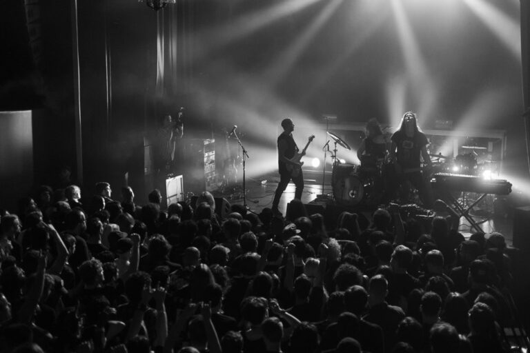 Live Review: HEALTH, Carpenter Brut, Desire & Paul Lai At Hollywood Palladium