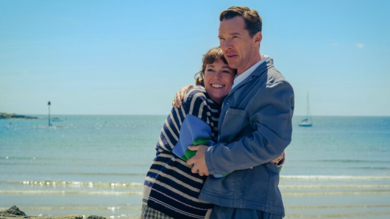 ‘The Roses’ Review: Benedict Cumberbatch, Olivia Colman in Wedded War
