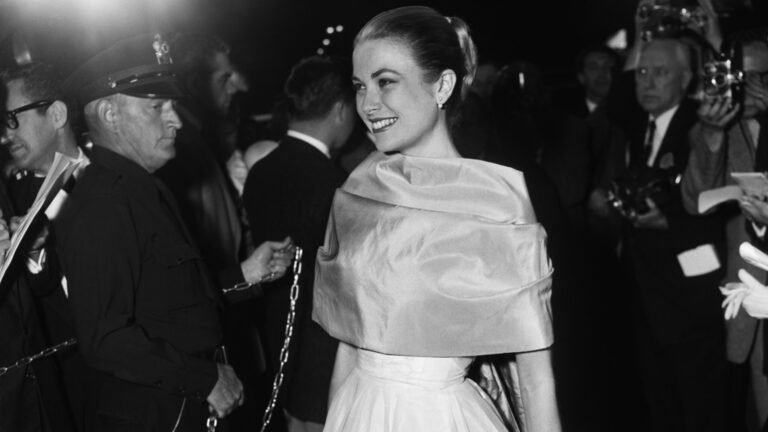 The Best-Dressed Moments From Old Hollywood’s Awards Show Heyday