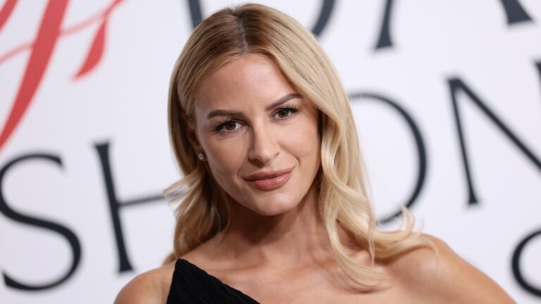 Morgan Stewart on Crime in L.A.: ‘Everyone I Know Has Gotten Robbed’ Morgan Stewart on Crime in L.A.: ‘Everyone I Know Has Gotten Robbed’