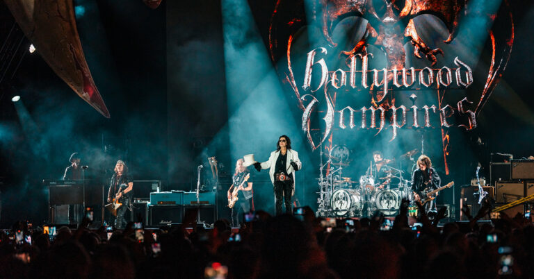 Hollywood Vampires – Live Review – The Piece Hall, Halifax Hollywood Vampires – Live Review – The Piece Hall, Halifax