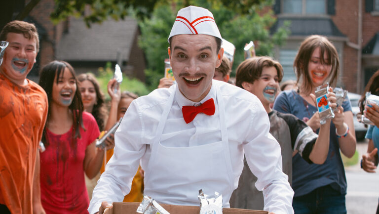 ‘Ice Cream Man’ Review: Eli Roth’s Gruesome Gore-Fe ‘Ice Cream Man’ Review: Eli Roth’s Gruesome Gore-Fe
