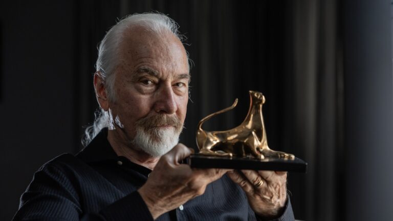 Hollywood Makeup Guru Rick Baker Addresses AI, CGI, Eddie Murphy Hollywood Makeup Guru Rick Baker Addresses AI, CGI, Eddie Murphy