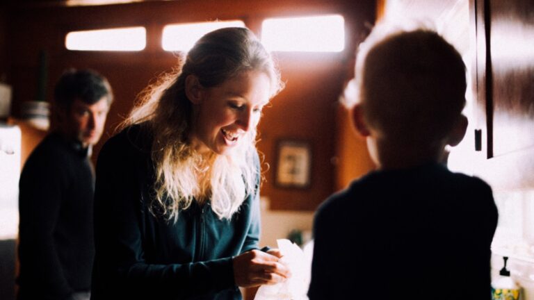 ‘You Can See Everything’ Review: A24’s Smart Elizabeth Holmes Doc ‘You Can See Everything’ Review: A24’s Smart Elizabeth Holmes Doc